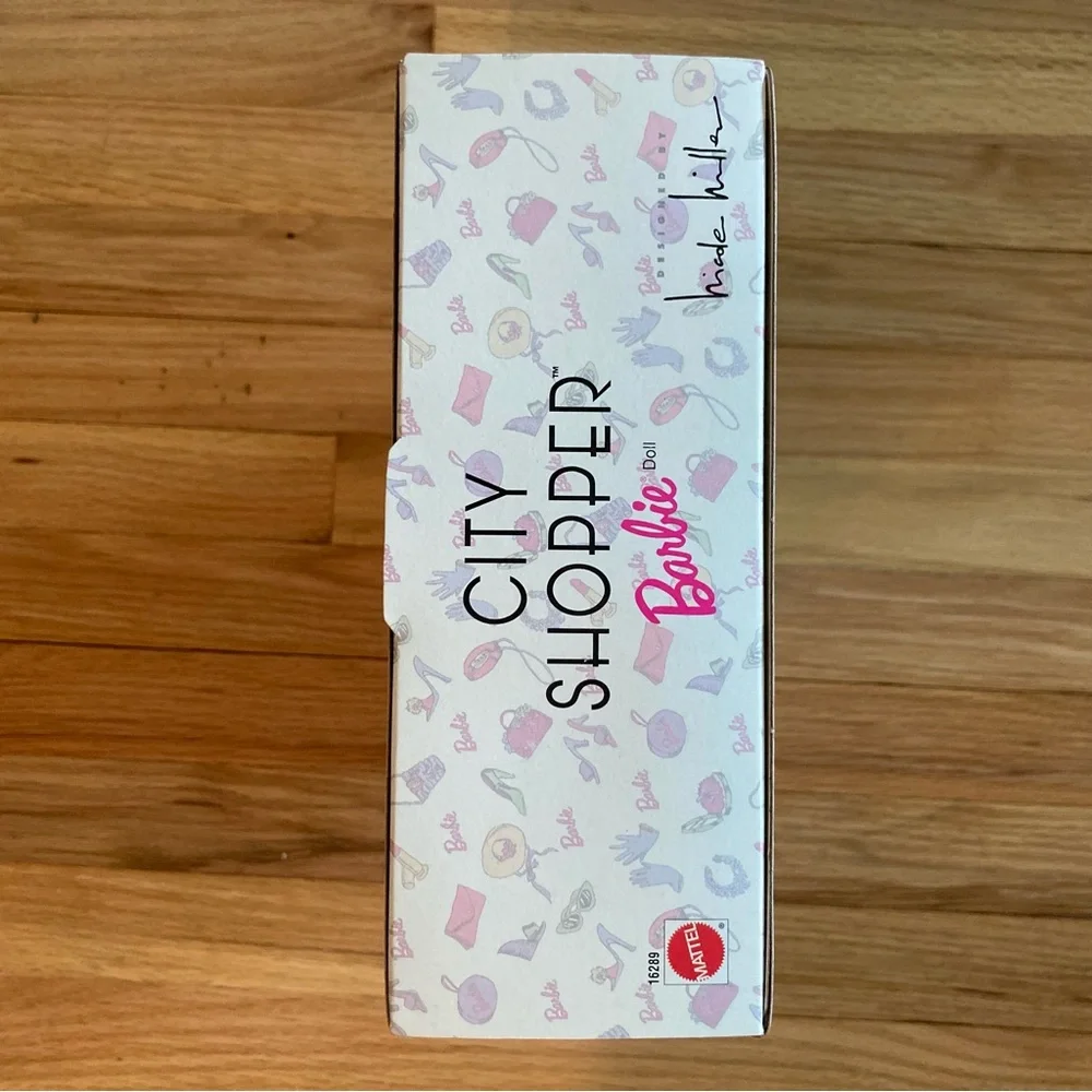 NWT Barbie City Shopper Nicole Miller Macy’s Special Ed 1996